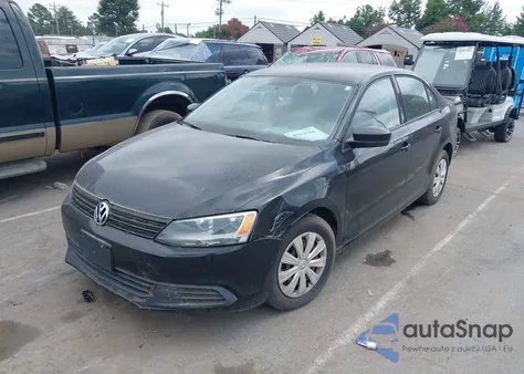 2011 Volkswagen Jetta 2.0L S z USA, uszkodzony, nr VIN 3VW2K7AJ8BM390183